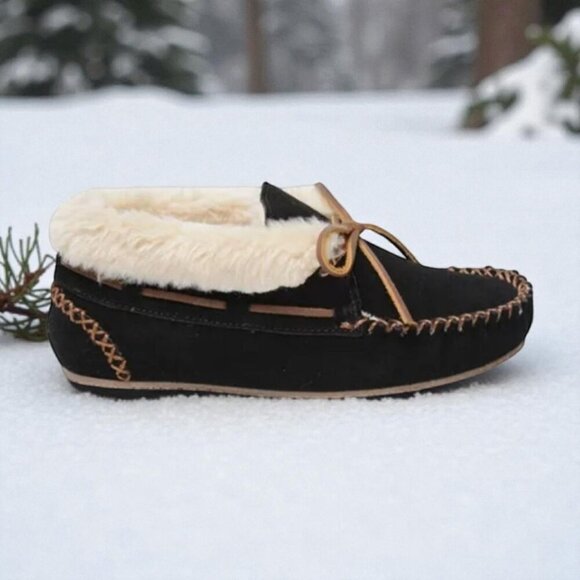 NEW!!! - MINNETONKA WOMEN’S CHRISSY BLACK - SIZE 8M - Picture 4 of 7